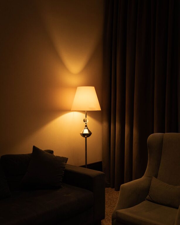 Tips for Creating a Cozy and Inviting Living Room Space at Home